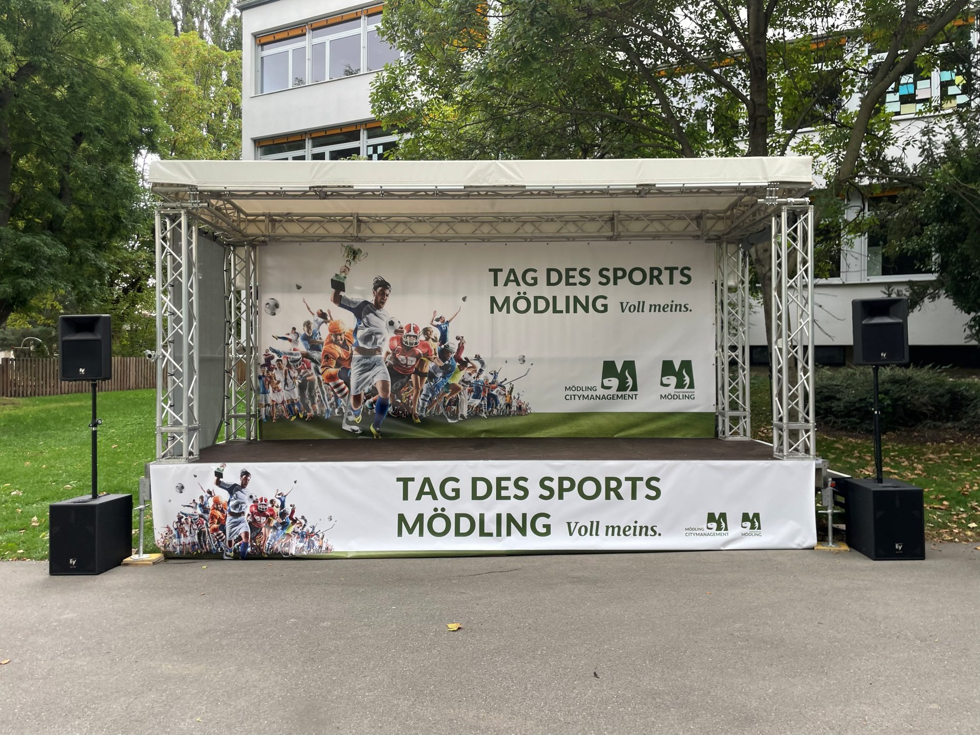 Stadtfestbühne beim Tag des Sports Mödling